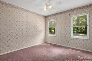 39 Beaumont Dr, Hendersonville, NC 28739 - Photo 16