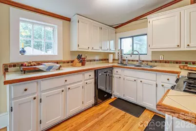 52 Gracelyn Road, Asheville, NC 28804 - Photo 10