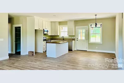 417 E 2nd Street, Faith, NC 29041 - Photo 6