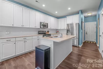 10507 Bere Island Drive, Charlotte, NC 28278 - Photo 14