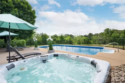 134 W Oakview Road, Asheville, NC 28806 - Photo 36