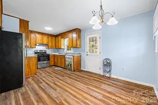 1421 Flint Hill St, Rock Hill, SC 29730 - Photo 8