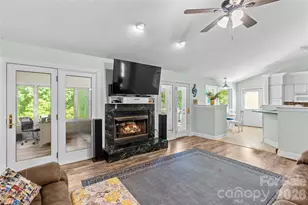 711 Spring Pointe Dr, Stony Point, NC 28678 - Photo 8