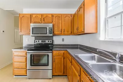 5840 Prescott Court, Charlotte, NC 28269 - Photo 10