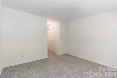 5840 Prescott Court, Charlotte, NC 28269 - Photo 22