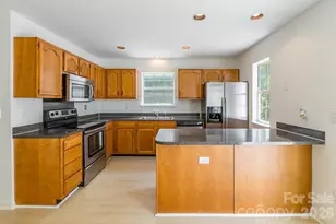 5840 Prescott Ct, Charlotte, NC 28269 - Photo 8