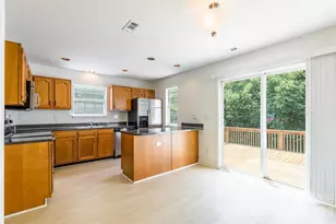 5840 Prescott Ct, Charlotte, NC 28269 - Photo 6