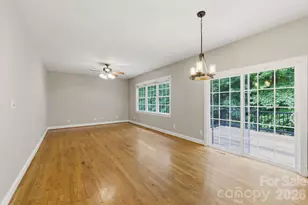 190 Meadow Glen Dr, Troutman, NC 28166 - Photo 10