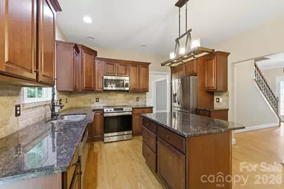 190 Meadow Glen Drive, Troutman, NC 28166 - Photo 8