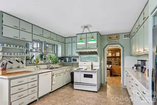 1157 S Main St, Waynesville, NC 28786 - Photo 8