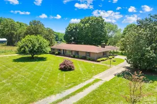406 Kistler Farm Rd, Mooresville, NC 28115 - Photo 2