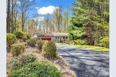 525 Maren Court, Hendersonville, NC 28739 - Photo 4