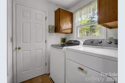 525 Maren Court, Hendersonville, NC 28739 - Photo 12
