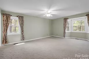 525 Maren Ct, Hendersonville, NC 28739 - Photo 16