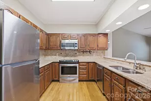9232 Hemingford Ct, Charlotte, NC 28277 - Photo 4