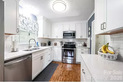 2651 31st Street Court NE, Hickory, NC 28601 - Photo 16