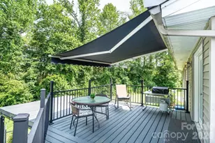 2651 31st St Ct NE, Hickory, NC 28601 - Photo 8