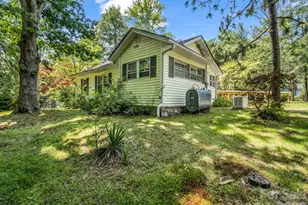 813 Montreat Rd, Black Mountain, NC 28711 - Photo 6