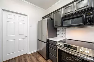 1410 4th St Dr NW, Hickory, NC 28601 - Photo 10