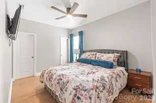12205 Hollinhope Dr, Charlotte, NC 28278 - Photo 30