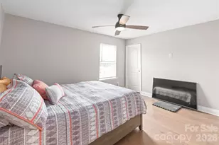 12205 Hollinhope Dr, Charlotte, NC 28278 - Photo 40