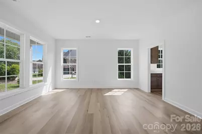 1147 10th Street Lane NW, Hickory, NC 28601 - Photo 6