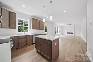 1147 10th St Ln NW, Hickory, NC 28601 - Photo 32