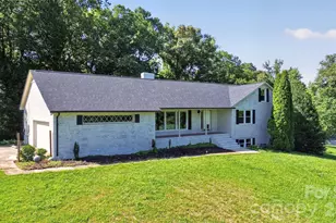 2004 Fountain Ln, Stanley, NC 28164 - Photo 4