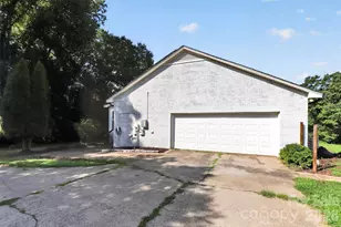 2004 Fountain Ln, Stanley, NC 28164 - Photo 46