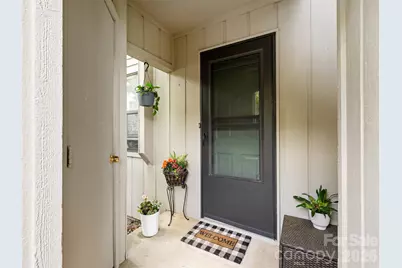 1305 Abbey Circle, Asheville, NC 28805 - Photo 2