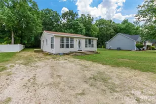 419 Hemlock Ave, Rock Hill, SC 29730 - Photo 2
