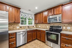 2388 Hebron Rd, Hendersonville, NC 28739 - Photo 16