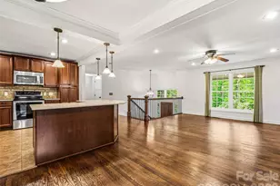 2388 Hebron Rd, Hendersonville, NC 28739 - Photo 18