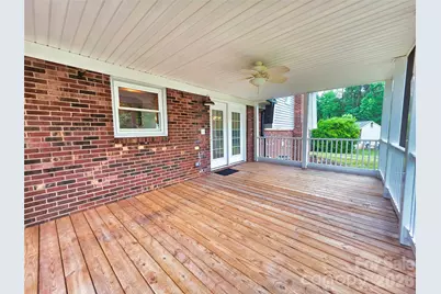 158 W Meadowview Drive, Statesville, NC 28625 - Photo 10
