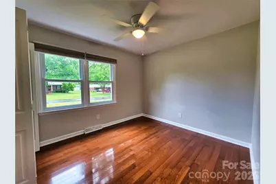 158 W Meadowview Drive, Statesville, NC 28625 - Photo 20