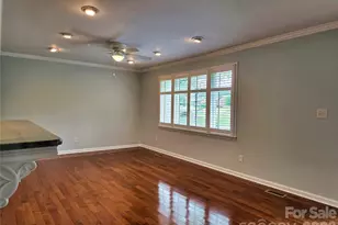 158 W Meadowview Dr, Statesville, NC 28625 - Photo 14