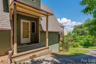 649 Acres View Dr, Waynesville, NC 28786 - Photo 4