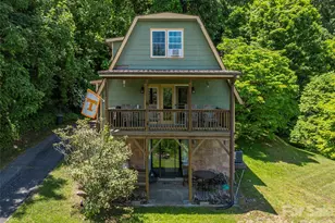 649 Acres View Dr, Waynesville, NC 28786 - Photo 2