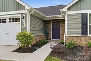 420 Grandiflora Ave, Lancaster, SC 29720 - Photo 2