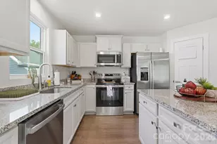 420 Grandiflora Ave, Lancaster, SC 29720 - Photo 4