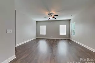 14923 Boudins Ln, Charlotte, NC 28278 - Photo 2