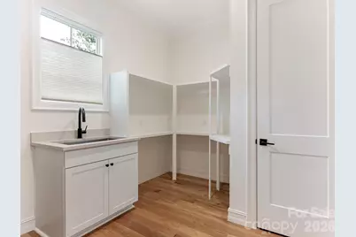 2928 Hanson Drive, Charlotte, NC 28207 - Photo 16