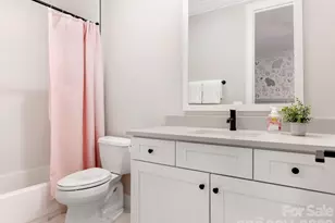 2928 Hanson Dr, Charlotte, NC 28207 - Photo 26