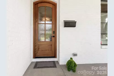 2928 Hanson Drive, Charlotte, NC 28207 - Photo 2