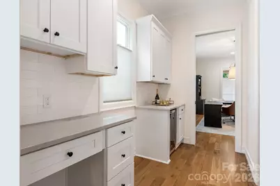 2928 Hanson Drive, Charlotte, NC 28207 - Photo 12