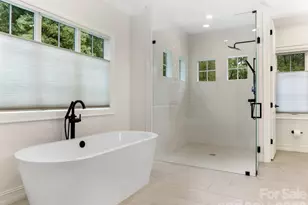 2928 Hanson Dr, Charlotte, NC 28207 - Photo 22