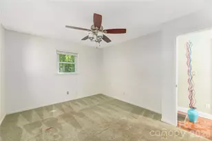 446 Deerhaven Ln, Hendersonville, NC 28791 - Photo 20