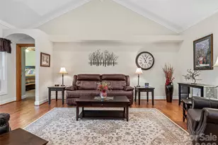 115 Flameleaf Ln, Laurel Park, NC 28739 - Photo 8