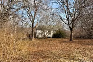 1081 Ashworth Rd, Marion, NC 28752 - Photo 2