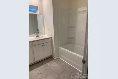 8101 Ramsburg Drive, Charlotte, NC 28269 - Photo 18